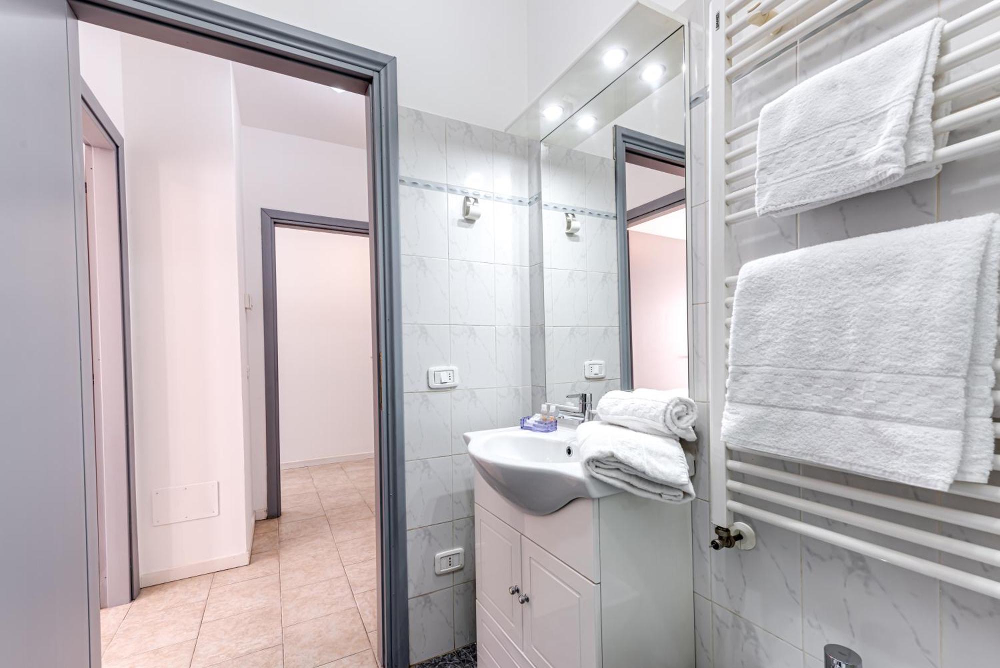 Castelnuovo Hub - Sweet Dreams In Florence Exterior photo